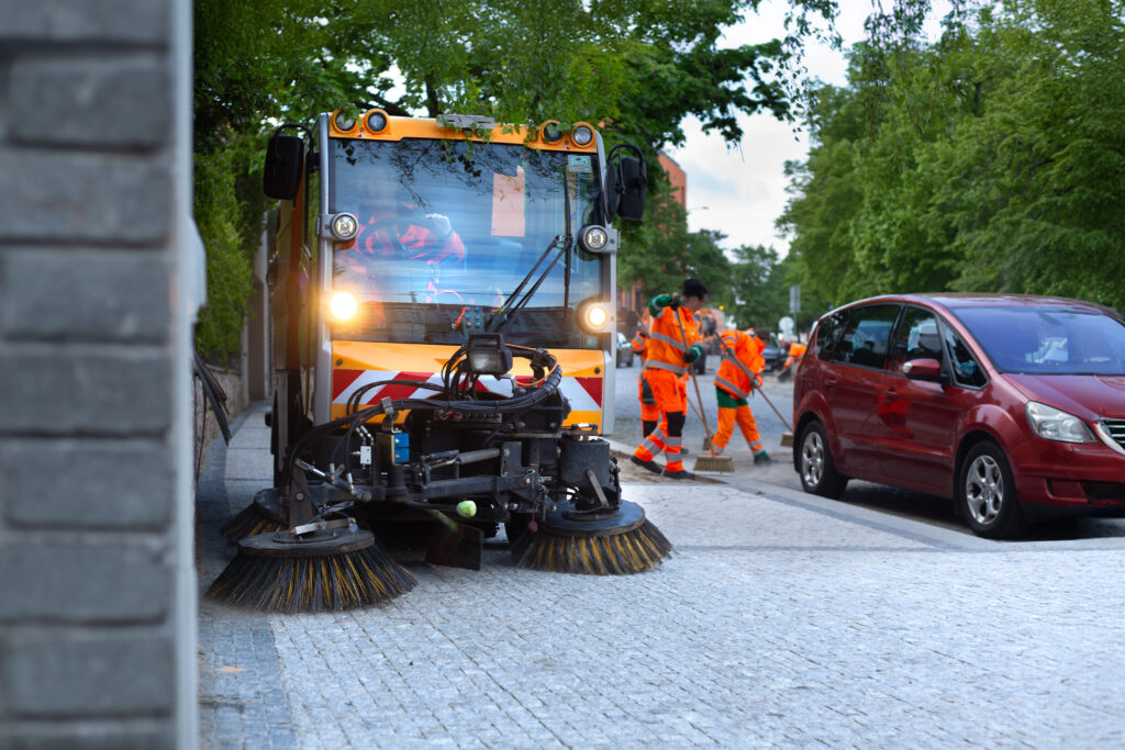 Nečekají, až se zima zeptá, co dělali v létě. Pražské služby pečují o město celoročně